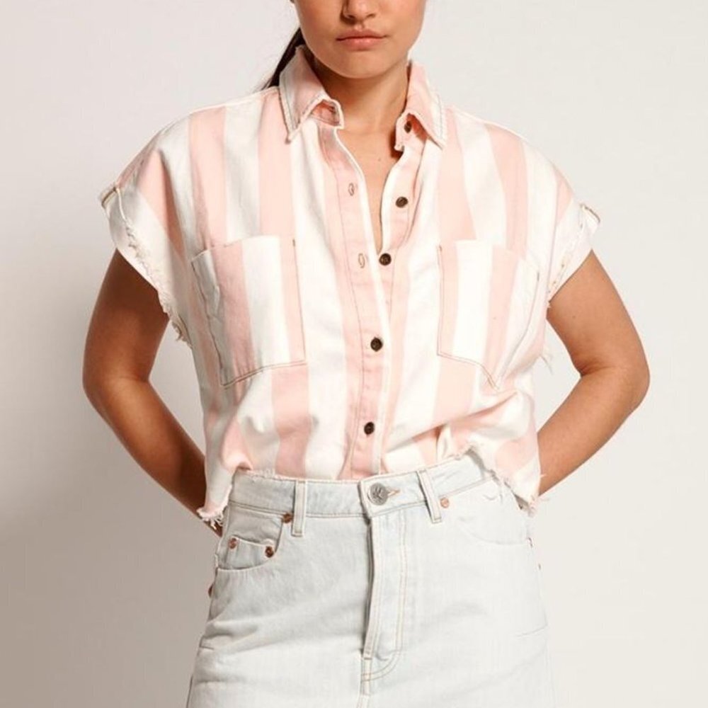 One Teaspoon Candy Striped Cropped Sleeveless Button Front  Top